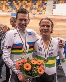 Donohoe claims maiden track world title image