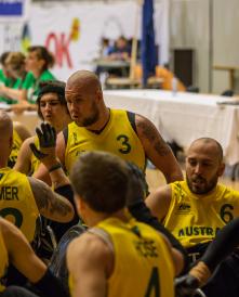 Australia to play Canada in World Championship decider image