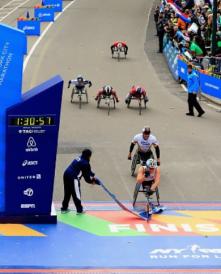 Kurt Fearnley wins fifth New York Marathon image