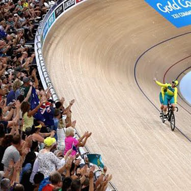 Henderson and Clarke see double bronze image