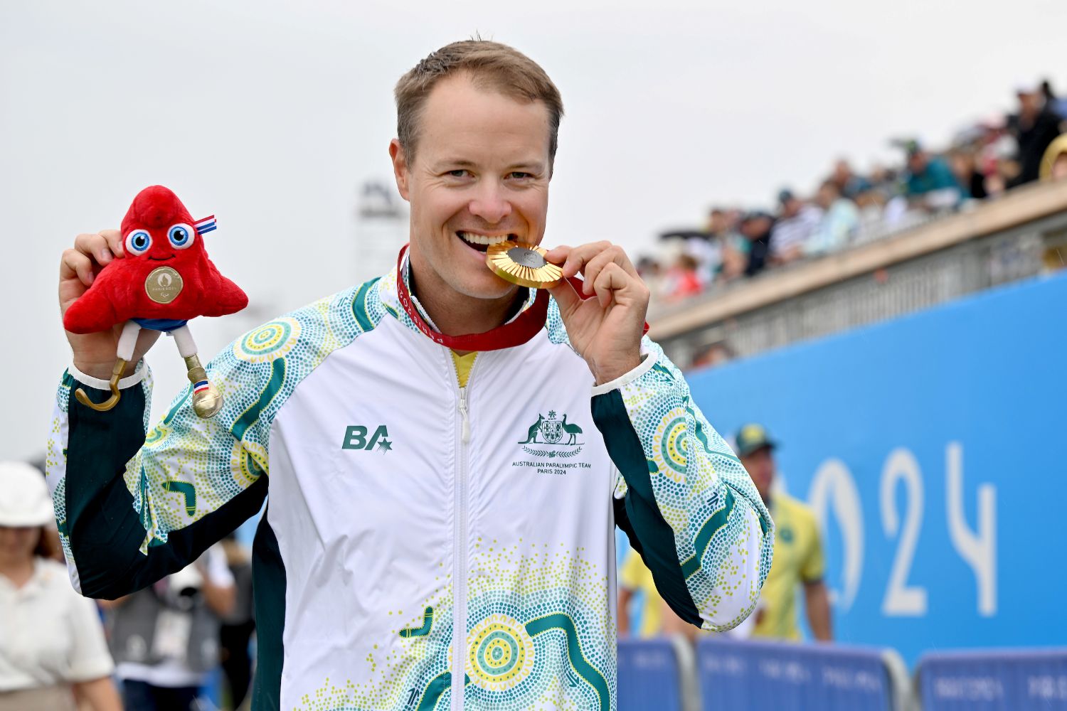 GOLD No.18: Inspirational Leader Charges To Famous Win image
