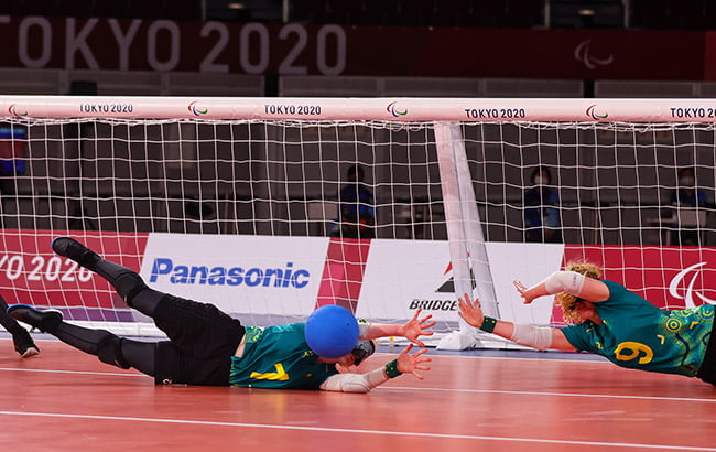Brave Belles Lift Against Paralympic Power image