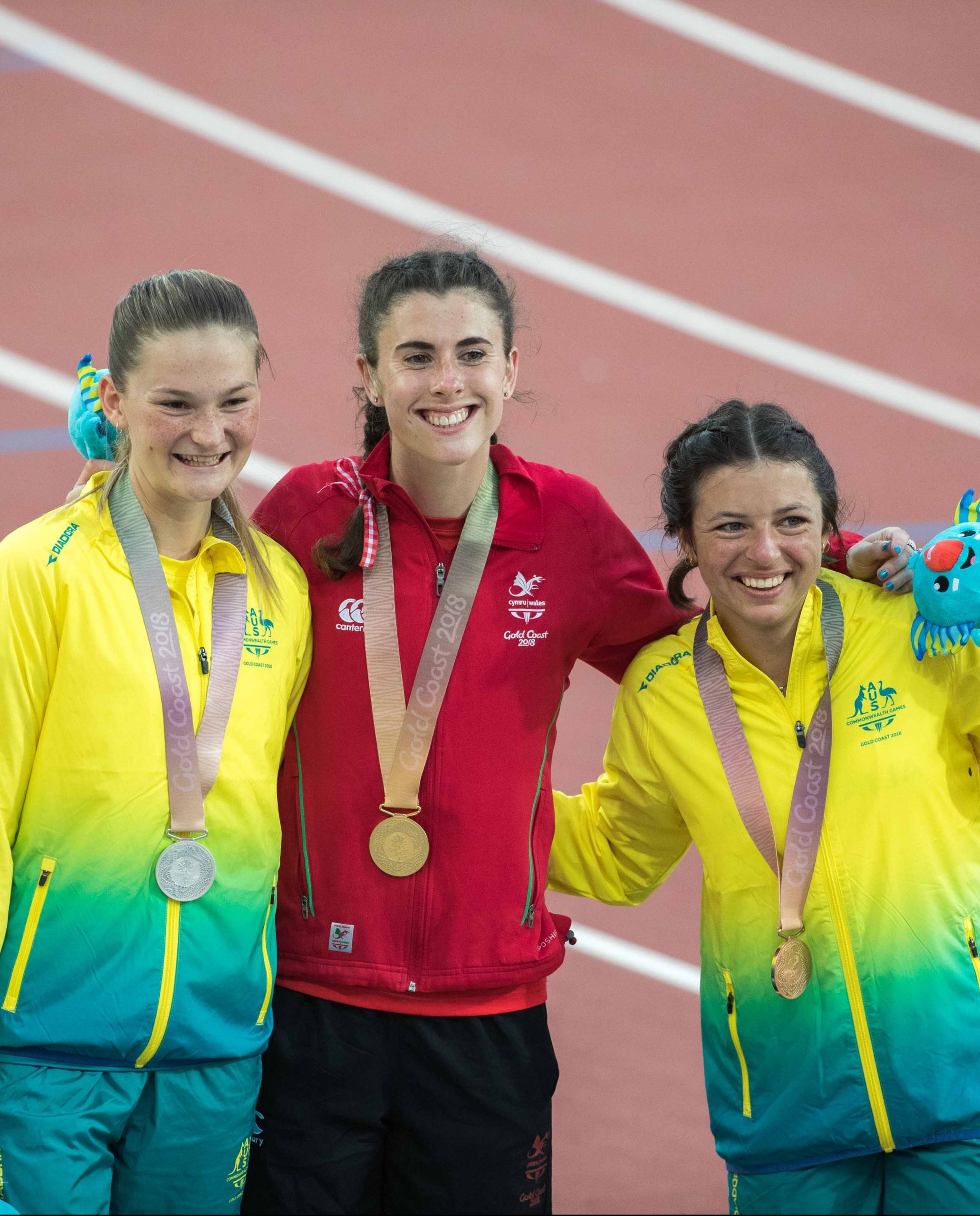 Cleaver, Doyle leap onto Podium image
