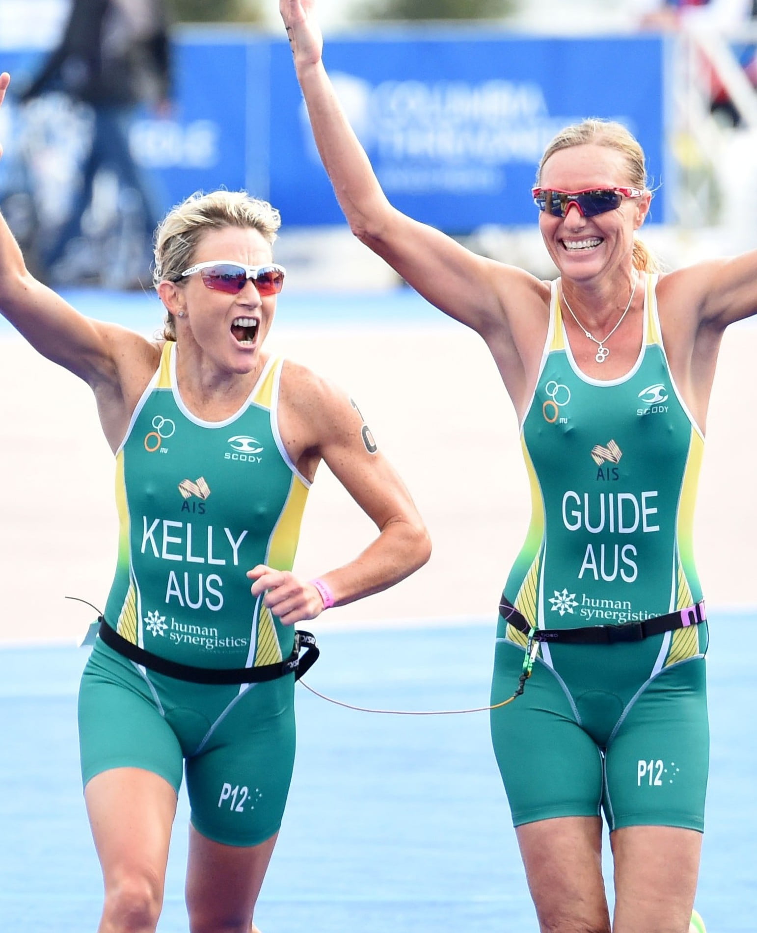 Australian duo surge to historic Triathlon gold image