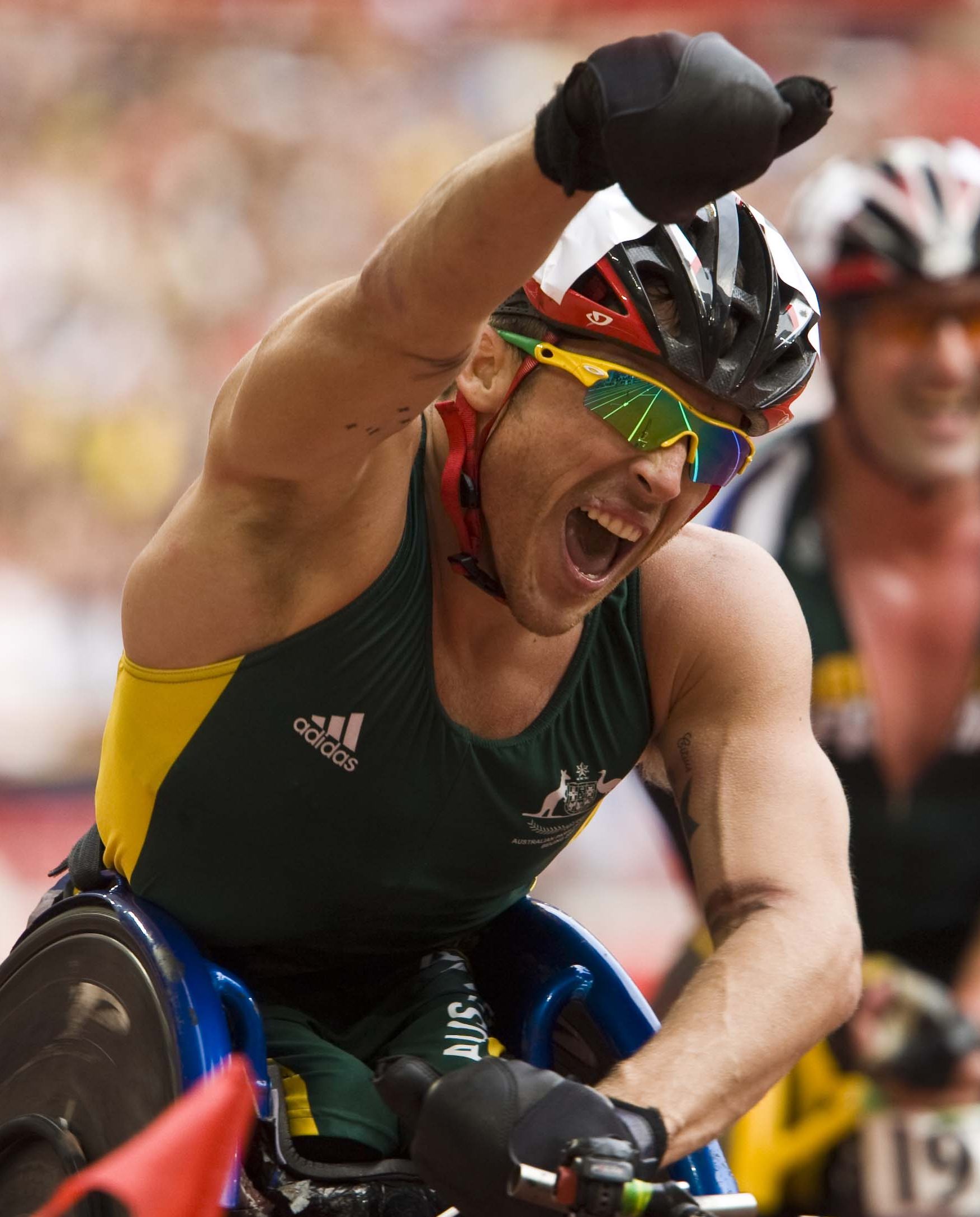 Fearnley wins silver at Chicago Marathon image