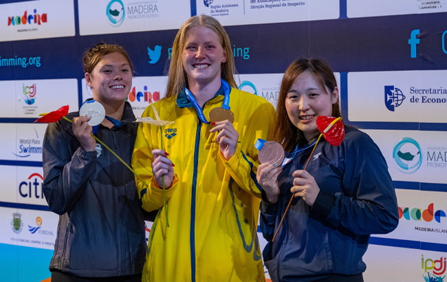 Accidental Tears And A Luggage Fail At Unforgettable Worlds image