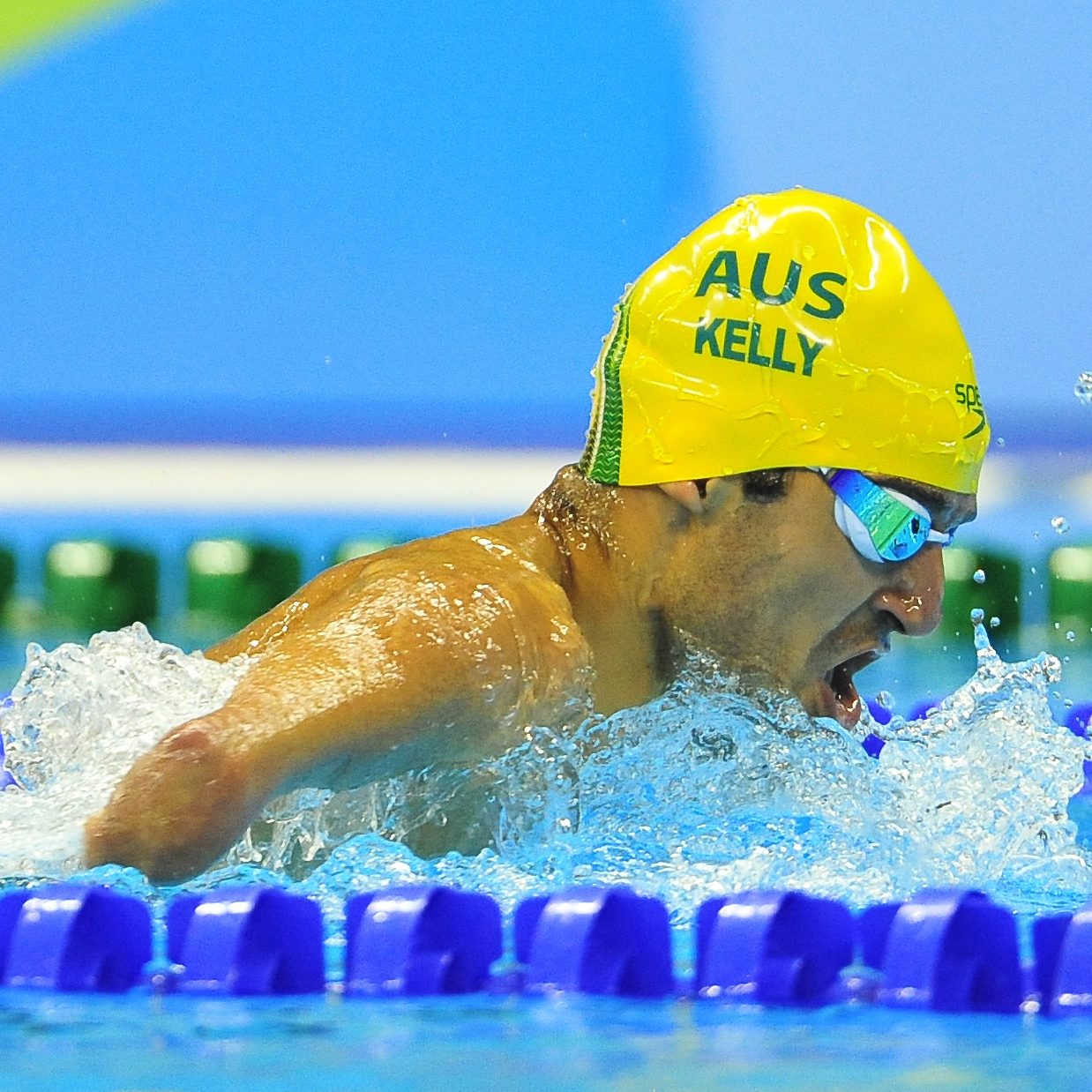 Kelly and Corry set new world records image