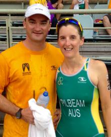 Para-triathletes brave rain to conquer Oceania image