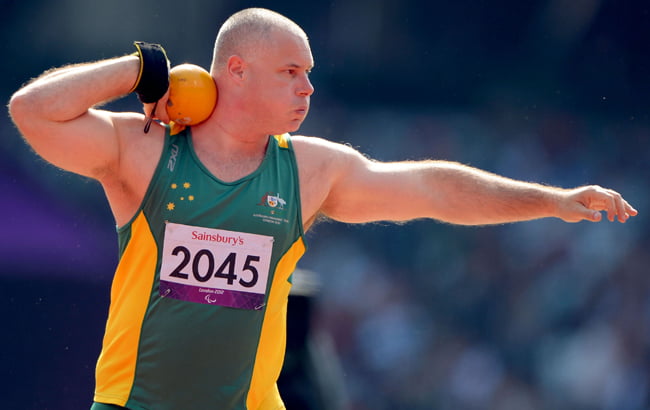 #ThrowbackThursday: Short sets aside injury woes to win bronze in Athens image