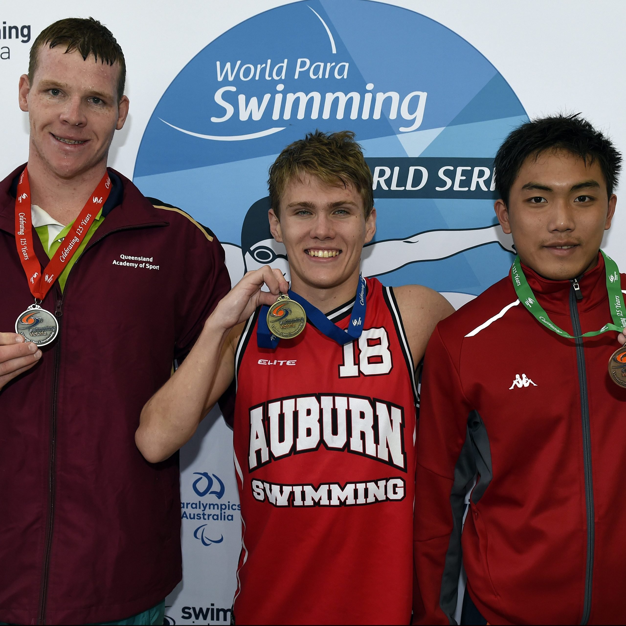 Flurry of medals on final night of World Series image