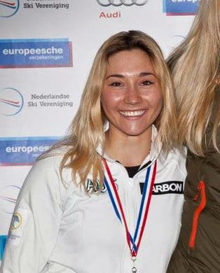Bright future ahead for Aussies snowboarders image