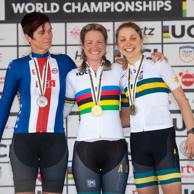 Five rainbow jerseys for Australian Para-cyclists on day one image
